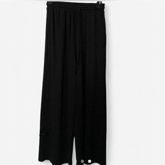 Black Ribbed Set - Picture 5 of 5